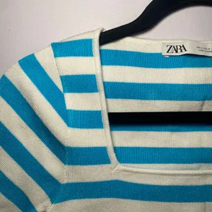 NWOT Zara Blue White Stripe Square Neck Cropped Top Going Out Women size Medium thumbnail 3
