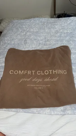COMFRT Hoodie thumbnail 2