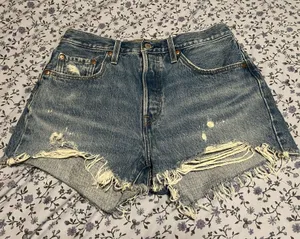 Levi’s Jean Denim Shorts Distressed 501 thumbnail 1