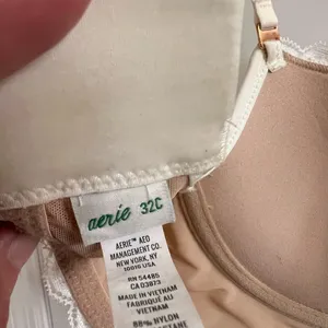 Aerie‎ Cream Lace Bra with Underwire and Scalloped Edging thumbnail 6