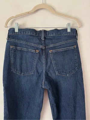 Abercrombie & Fitch Mid Rise 90s Straight Leg Jeans Women’s Size 28 Dark Wash thumbnail 4