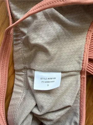 Vuori Ribbed Crop Tank Size Small thumbnail 7
