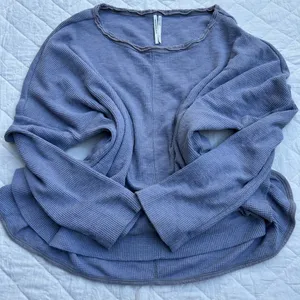 Anthropologie Women’s Blue Long Sleeve Top thumbnail 4