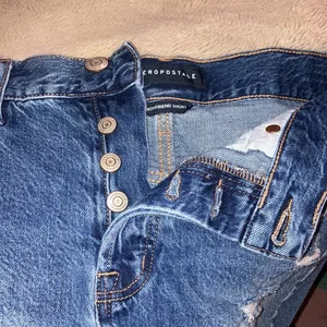 Aeropostale Distressed Boyfriend Shorts, Size 8 thumbnail 2
