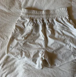 White Lululemon Shorts Hotty Hot thumbnail 1