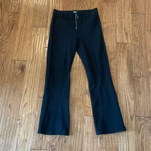 Paige black exposed zipper fly flare stretch pants size 26 thumbnail 3