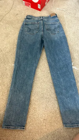 American Eagle Mom Jeans thumbnail 1