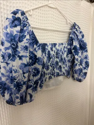 Abercrombie & Fitch Emerson Blue White Floral Crop Smocked Puff Sleeve Top Small thumbnail 9