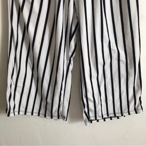 J For Justify Strapless Pockets Black and White Striped Wide Leg Romper Jumpsuit thumbnail 3
