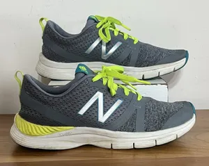New Balance 715‎ Women's Gray Cross Training Shoes Size 9 Athletic Athleisure thumbnail 1