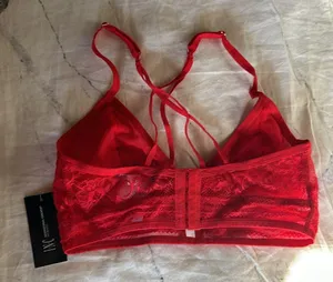 INC red lacey cross back wireless bra M thumbnail 3