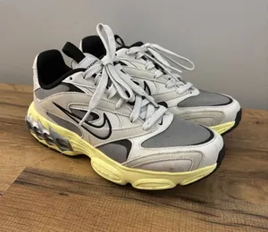 Nike Zoom Air Fire Athletic Running Shoes Particle Grey Women’s thumbnail 1
