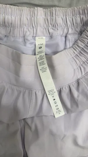Lululemon Hotty Hot 4" thumbnail 4