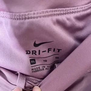 Nike Dri Fit Lined Women's Athletic Shorts Mauve Swoosh Logo Excellent Condition thumbnail 4