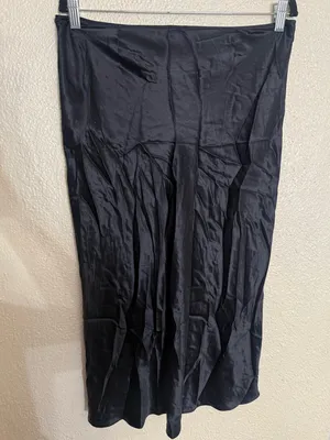 Wilfred aritiza Size 10 Silk A-Line Midi Skirt in Black thumbnail 3
