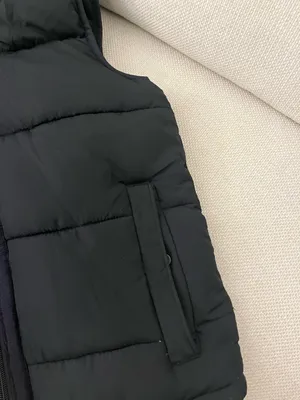 Abercrombie & Fitch Black Puffer Vest with Fur Hood thumbnail 3