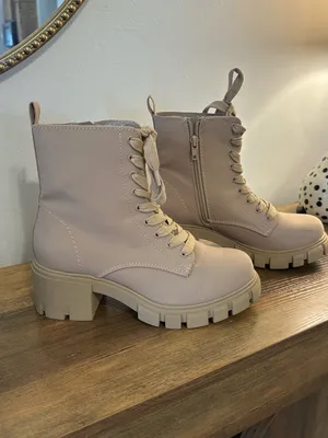 Women's Beige Lace-Up Chunky Heel Combat Boots thumbnail 6