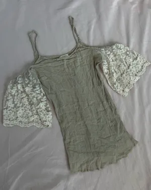 Umgee Cold Shoulder Top M Sage Green Gauze Crochet Lace Bell Sleeve Cami Blouse thumbnail 1