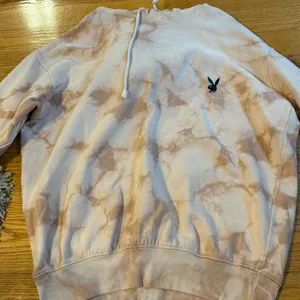 💜PLAYBOY Men's Tie-Dye Crewneck Sweatshirt - Beige/Pink thumbnail 1