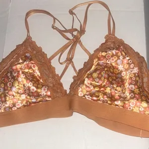 NWOT Aerie Orange Floral Satin Lace Triangle Racerback Bralette Size Medium thumbnail 2