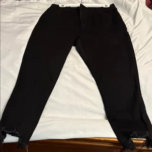 Abercrombie & Fitch Black Cropped Jeans thumbnail 1
