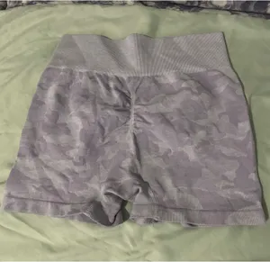 Butt scrunch shorts Purple thumbnail 2