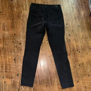 American Eagle stretchy normcore 8 comfortable hi-rise jeggings thumbnail 3