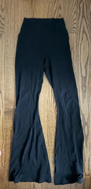 Aerie Offline crossover Flare Leggings thumbnail 1