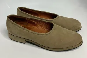 Eddie‎ Bauer tan suede flats size 8 thumbnail 1