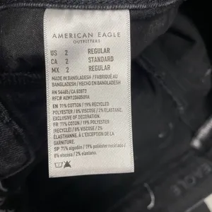 American‎ Eagle Jeans Womens 2 Black Wash High Rise Jegging Ripped Distressed thumbnail 8