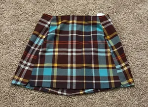Maroon plaid notch pelmet mini skirt with side pockets never worn thumbnail 3