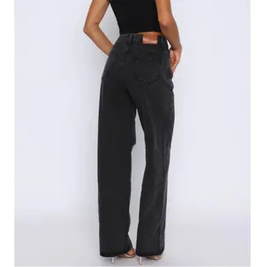White Fox Boutique Black wash jeans thumbnail 3