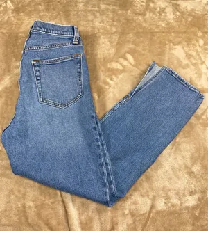 Abercrombie & Fitch High Rise Straight-Leg Medium Blue Jeans with slits thumbnail 1