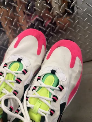 Nike Air Max 270 React Hyper Pink Womens Size 7.5 thumbnail 5