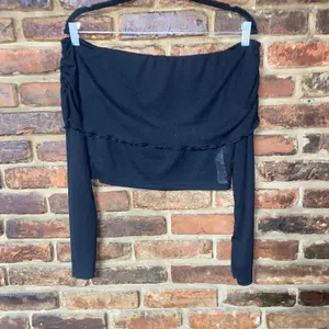 NWT PrettyLittleThing Black Long Sleeve Off The Shoulder Fold Over Top Size 12 thumbnail 2