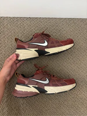 Nike Women's V2K Run in Dark Pony thumbnail 3