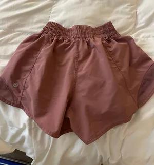 Lululemon Hotty Hot Shorts thumbnail 2