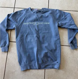 Comfort Colors Garment Dye Crewneck Sweatshirt "Sweetwater Valley Farm" - Size small thumbnail 1