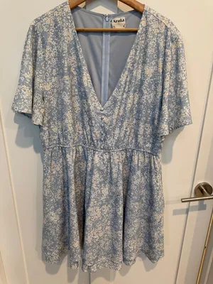 ARULA Pale Blue Floral Skort with White Print Size 1X thumbnail 1