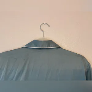 Serenedelicacy Women's Satin Button Down Short Sleeve Pajamas Top Size‎ L thumbnail 7