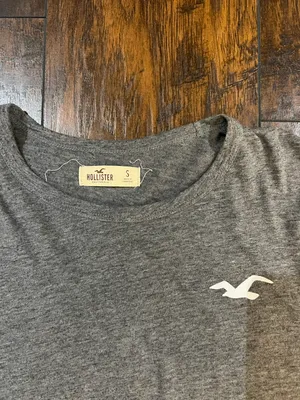 Hollister Long Sleeve thumbnail 2