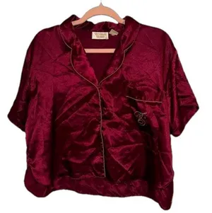 Victoria’s Secret Pajama Top thumbnail 1