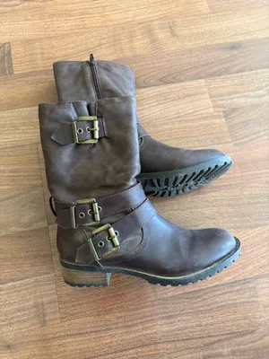 Brown Boots Size 6.5 thumbnail 4