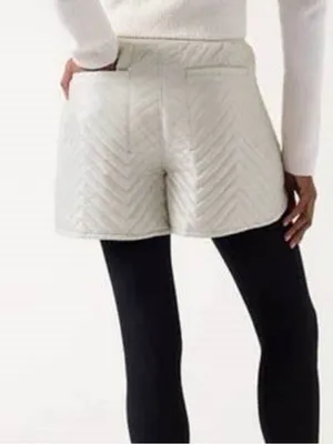 Athleta Women’s Apres Ski Quilted Shorts Puffer Insulated in Beige Chevron 8 thumbnail 3