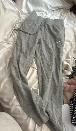 Nike Sweatpants Grey thumbnail 1