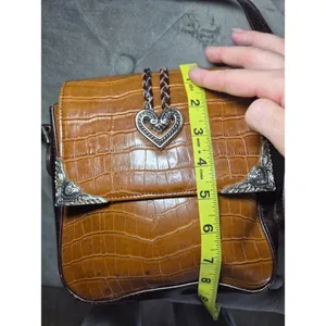 Western Y2K Croc-Embossed Y2K Heart Accent Shoulder Bag - Brown/Ta thumbnail 12