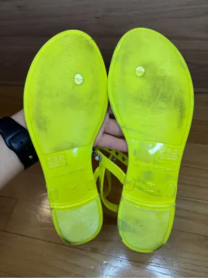 Stuart Weitzman Goldie Jelly Sandals in Neon Yellow - Size 7 thumbnail 6