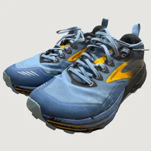 3169 | Brooks Cascadia 16 Trail Running Shoes Blue Hiking Gorpcore Women 8.5 thumbnail 1