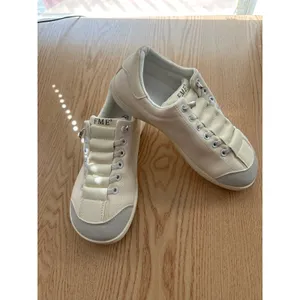 New Women's Lace Up No Tie Sneakers Cream/White size 5.5-6 thumbnail 2