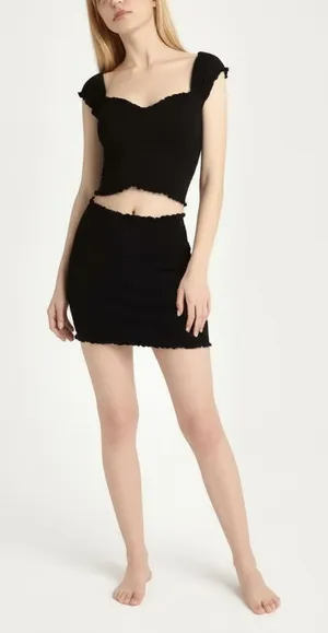 SHEIN Crop Top Womens Small‎ Black Sweetheart Neckline Cap Sleeve Fitted Modern thumbnail 1